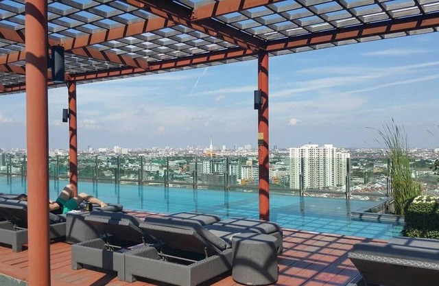 Luxurious1BR-Next to BTS-Rooftop pool