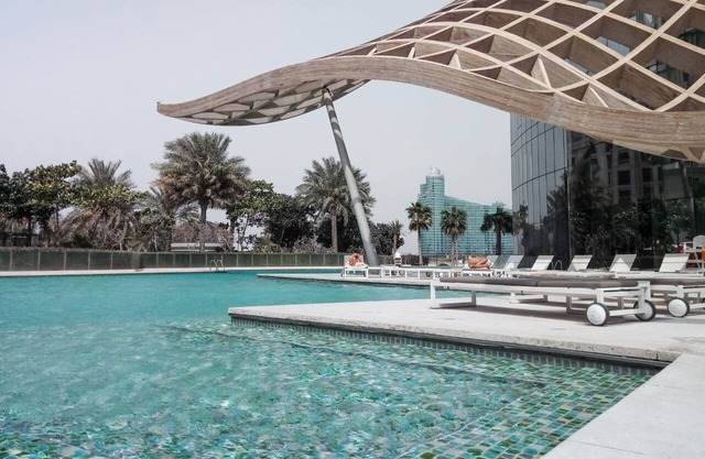 Modern 1BR in Prestigious Waterfront Location!