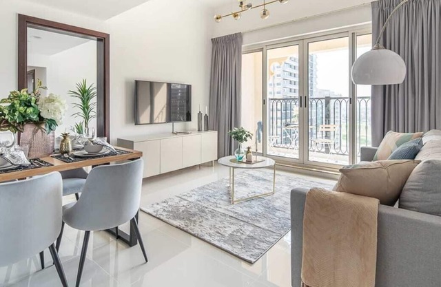 Modern and Cozy 1BR in Sports City