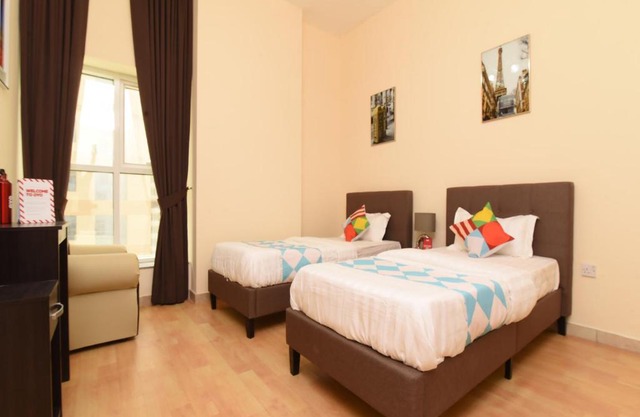 OYO 237 Home 701, Capitol Towers,Tecom,Dubai