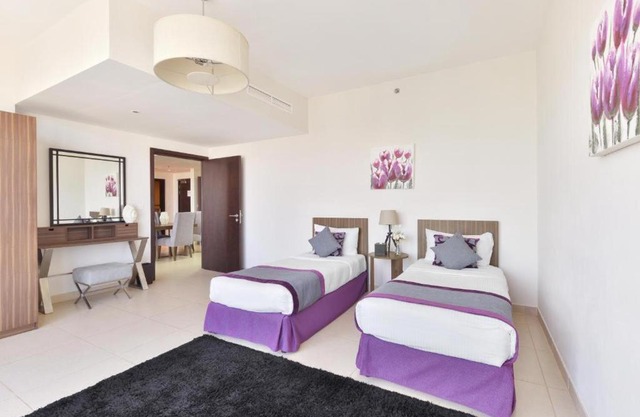 Two Bedroom Apartment On SZR Near Wtc Metro By Luxury Bookings