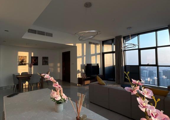 Jumeirah Village Apartment | شقة رائعه مع شرفتين واطلاله ساحره jvc دبي