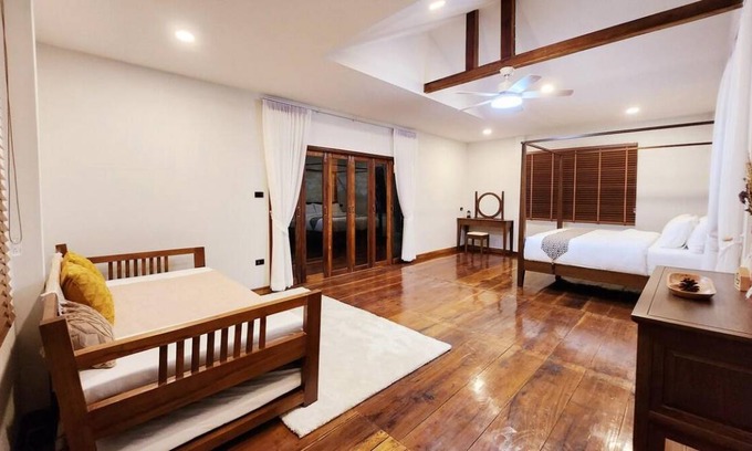 Chiang Dao District House | 168 m² House ∙ 3 bedrooms ∙ 12 guests