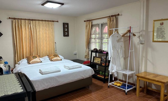 Thap Than House | 20 m² House ∙ 2 guests