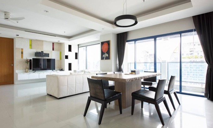 Ratchaprasong Apartment | 200 m² Apartment ∙ 2 bedrooms ∙ 5 guests