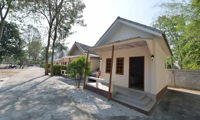 Rayong Hotel | 32 m² Hotel ∙ 2 guests
