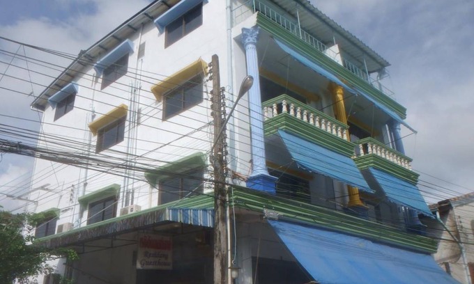 Bang Phra Bed & Breakfast | 36 m² Bed and breakfast ∙ 5 guests