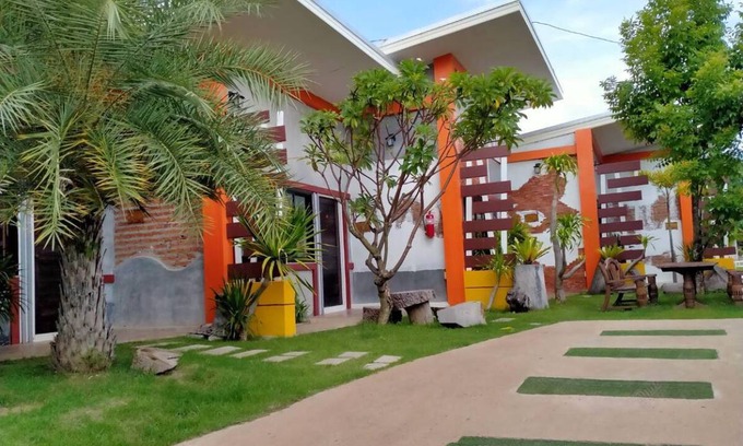 Roi Et Bed & Breakfast | 50 m² Bed and breakfast ∙ 4 guests