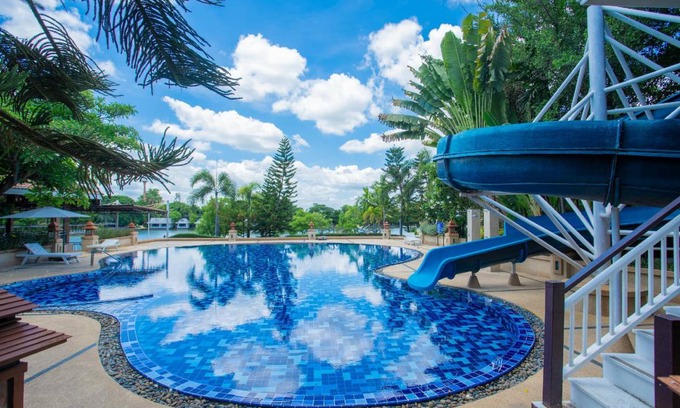 Don Tum Resort | 65 m² Resort ∙ 6 bedrooms ∙ 8 guests