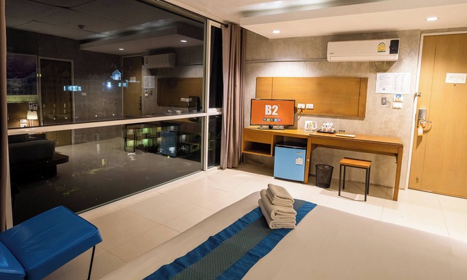 Na Chom Thian Hotel | B2 Sea View Pattaya Boutique & Budget Hotel
