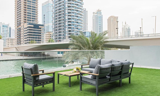 Dubai Marina Villa | Boutique Living - Dubai Marina Wharf 2