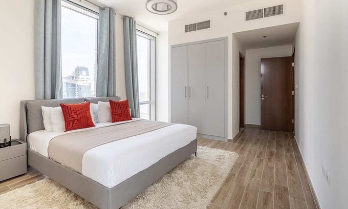 Business Bay Apartment | Bright 2BR in Business Bay with Canal Views