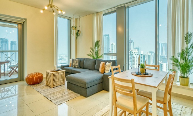 Downtown Dubai Apartment | Cozy Penthouse With Burj Khalifa and Fountain View