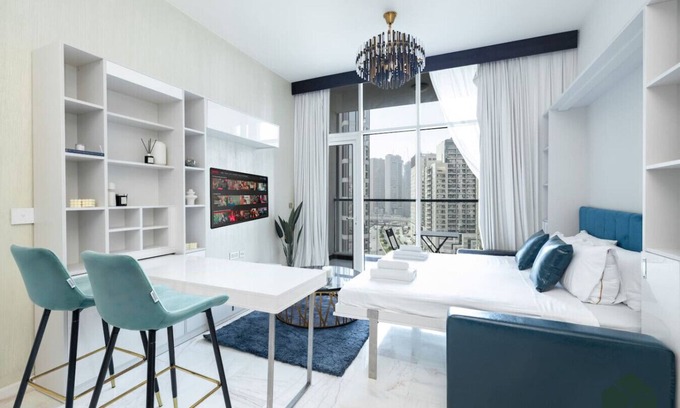 Downtown Dubai Apartment | Cozy Studio City Views Bayz by Danube BMS