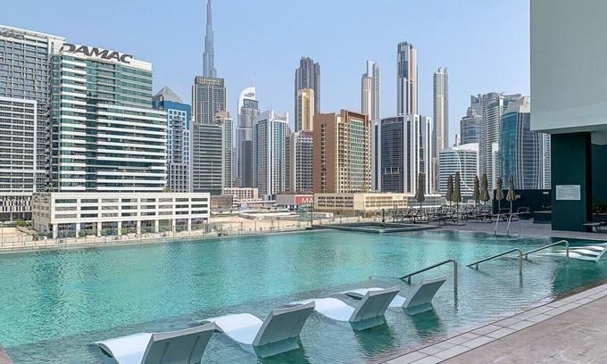 Business Bay Apartment | Cozy Studio - Minutes from Dubai Mall!