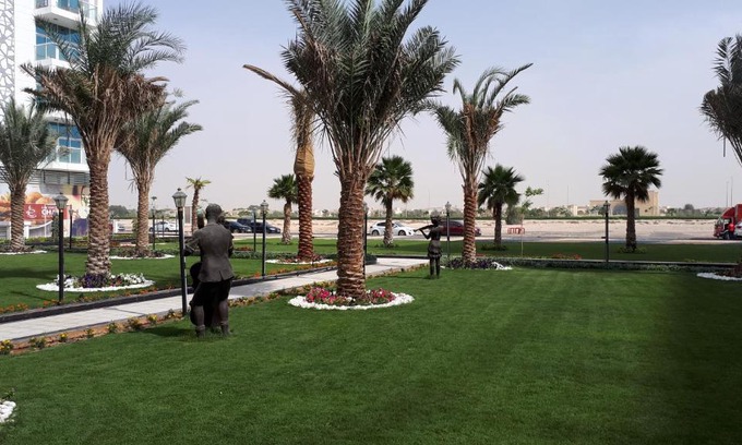 Dubai Apartment | DUBAI - Glitz 3 Residences - MAJESTIC Luxe Holiday Home - 2BR - Sleep 4 - FOR FAMILIES & COUPLES STAYS ONLY