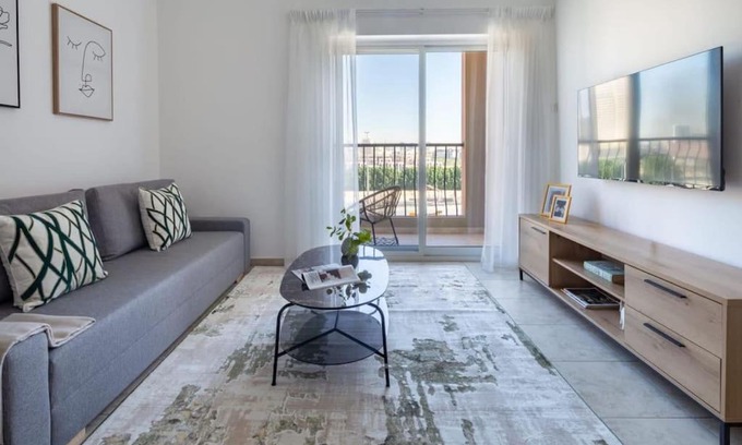 Jumeirah Village Apartment | Frank Porter - Imperial Residence