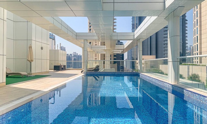 Downtown Dubai Apartment | Gorgeous Modern 2BR + Study in Downtown Dubai