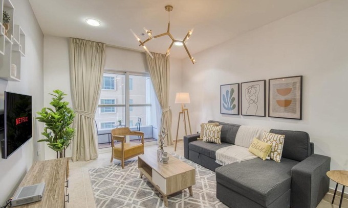 Dubai Apartment | GuestReady - Lux Aeterna