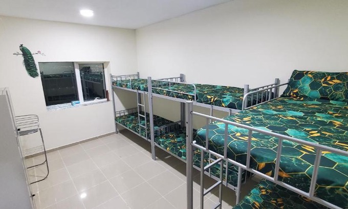 Al Majaz Hostel | Homely Hostel