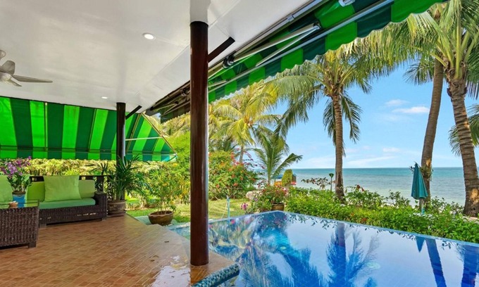 Bang Po Villa | Homerez - 30 m away from the beach! Amazing villa for 6 ppl. with swimming-pool