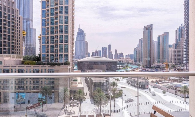 Downtown Dubai Apartment | Hospitality Expert LW202: D Mall, Opera, Fountain
