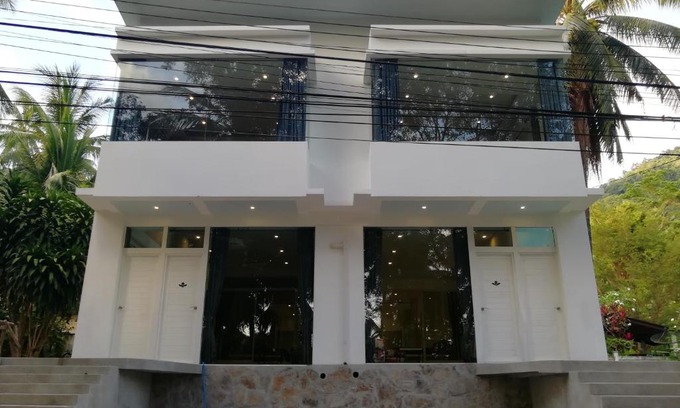 Lamai House | Jungle White House 丛林小白宫