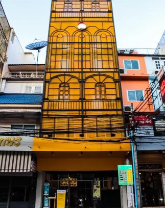 Talat Yot Hostel | Khaosan Station