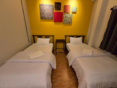 Wang Burapha Phirom Hostel | Lhong Krung Hostel