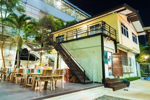 Prawet Hostel | NTY Hostel Near Suvarnabhumi Airport