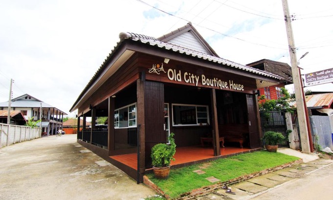 Mueang Kao Hostel | Old City Boutique House
