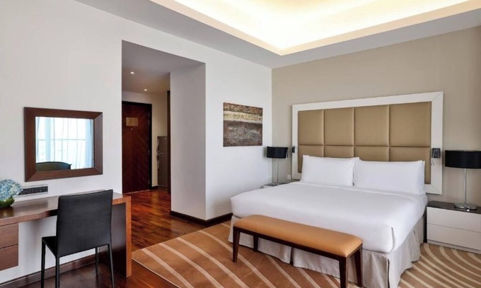 Al Sufouh 1 Apartment | One Bedroom Apartment Near Omar Gents Salon Dubai