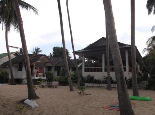 Mae Nam Hotel | Palm Point Village