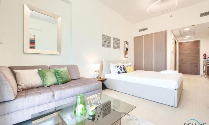 Jadaf Apartment | Perfect Studio Getaway Next to the Iconic Creek Harbour, Azizi Aliyah, Al Jaddaf, by Deluxe Holiday Homes