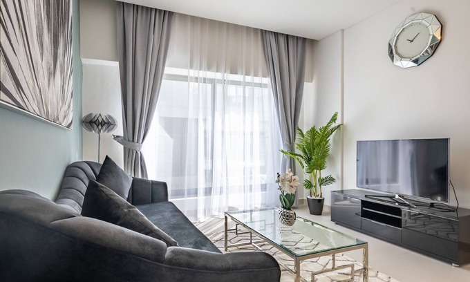 Nad Al Sheba Apartment | Primestay - Prime Views in Al Meydan