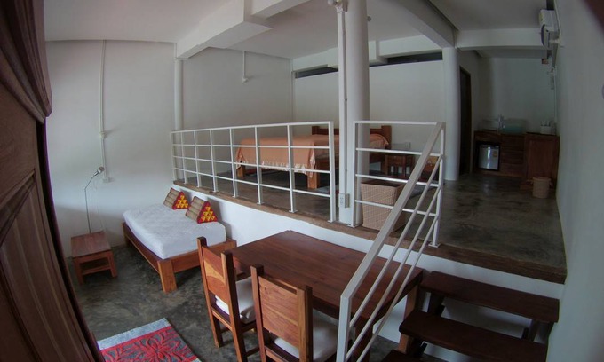 Khlung Resort | Private room ∙ 3 guests