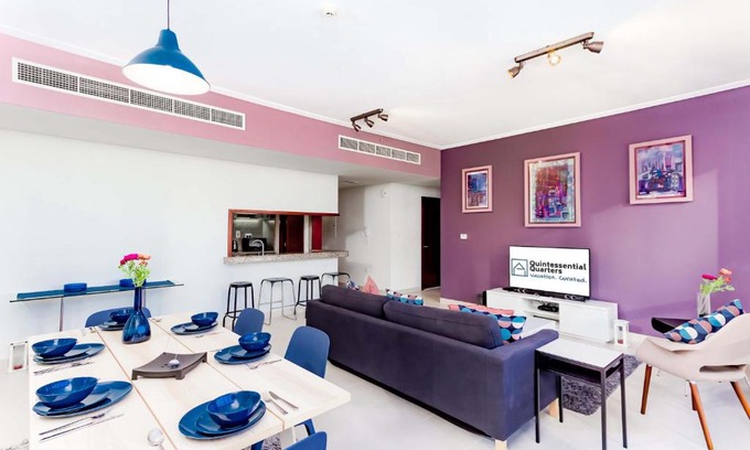 Downtown Dubai Apartment | Quintessential Quarters - Ultra-modern and Spacious Aparment