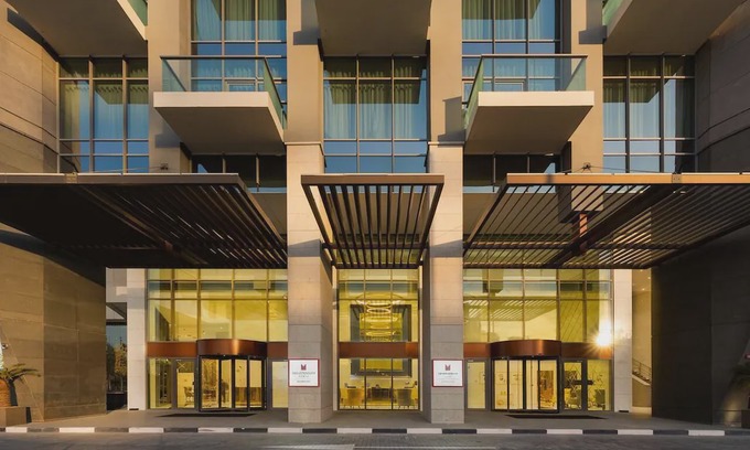 Business Bay Hotel | R 1666 Millennium Atria Business Bay