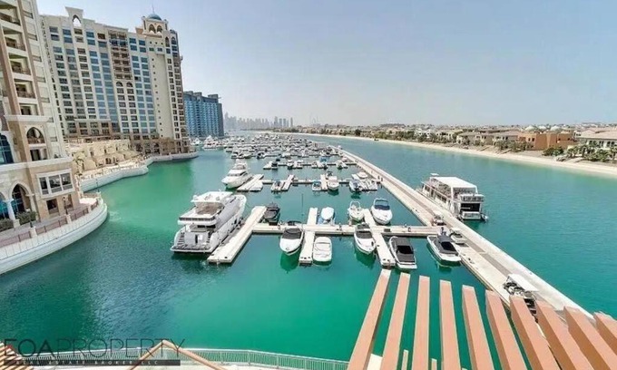 Palm Jumeirah Apartment | Sea Views on the Palm Jumeirah entire Studio