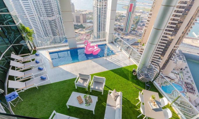 Dubai Marina Apartment | Stella Stays 4 BDR Marina Penthouse Dubai Marina Private Pool