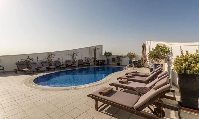 Al Barsha 1 Apartment | Stunning and Compact One Bedroom Apartment