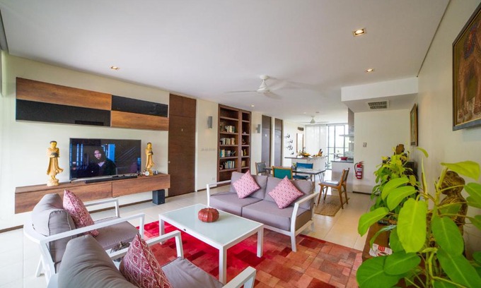 Cherngtalay Apartment | Tastefully Decorated 2 BR Penthouse