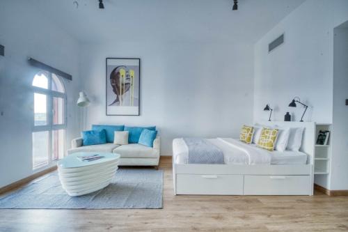Discovery Gardens Apartment | The Smart Concierge - Discovery Gardens street 4