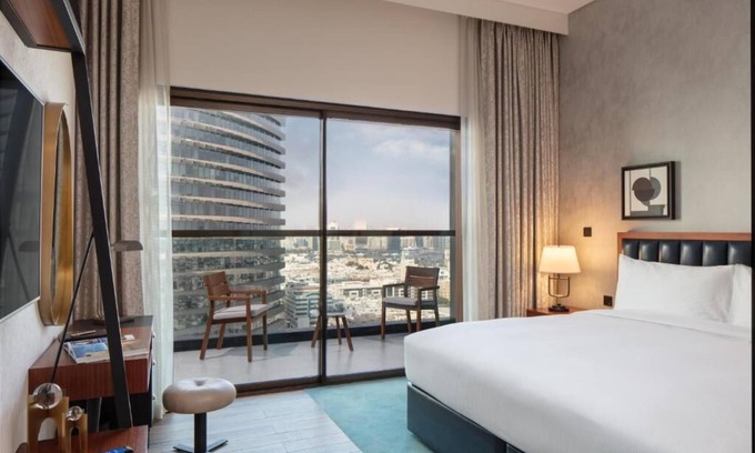 Al Mankhool House | Two Bedroom Apartment Near Gymnation Bur Dubai By Luxury Bookings