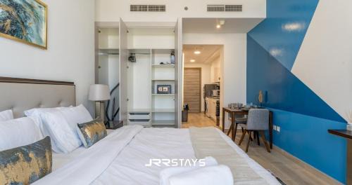 Jumeirah Village Circle Apartment | Urban Oasis in JVC - Studio City Views & Modern