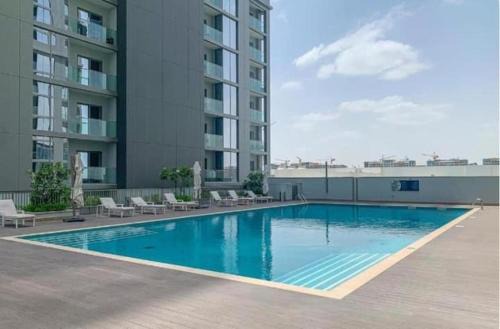 Dubai Apartment | Vogue Elegant Sobha Hartland one bedroom Apartment with kids room, near Downtown with Pool & Gym Access