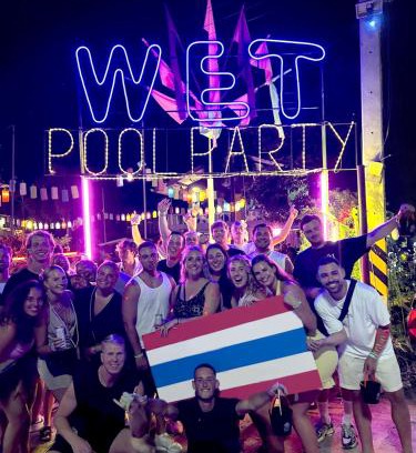 Baan Tai Hostel | WET Pool Party Haad Rin