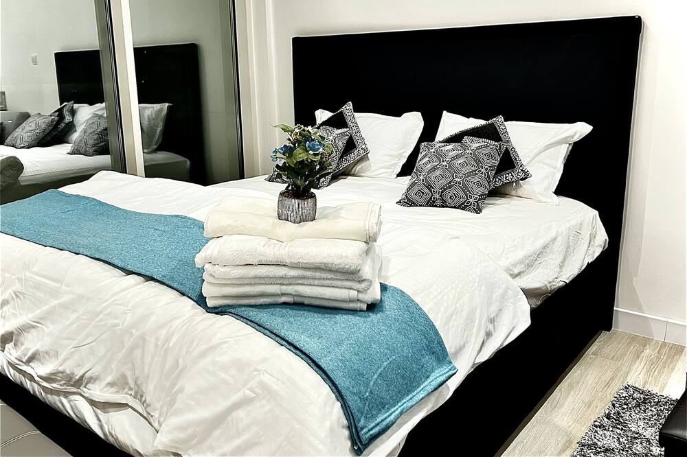 Jumeirah Apartment | Brand *NEW* Premium High Floor Studio near Burj