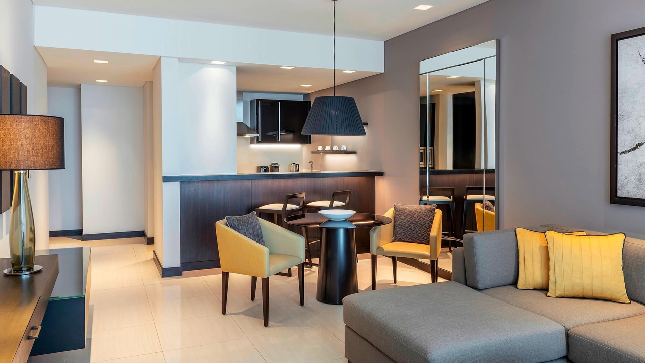 Photo of Livingroom in Trade Center