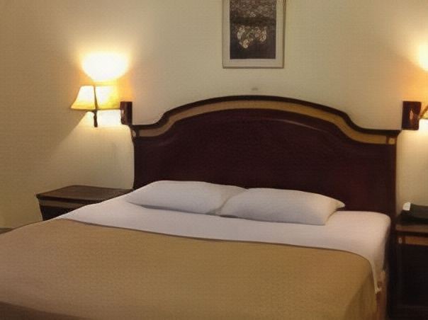 Photo of Bedroom in Al Muraqqabat